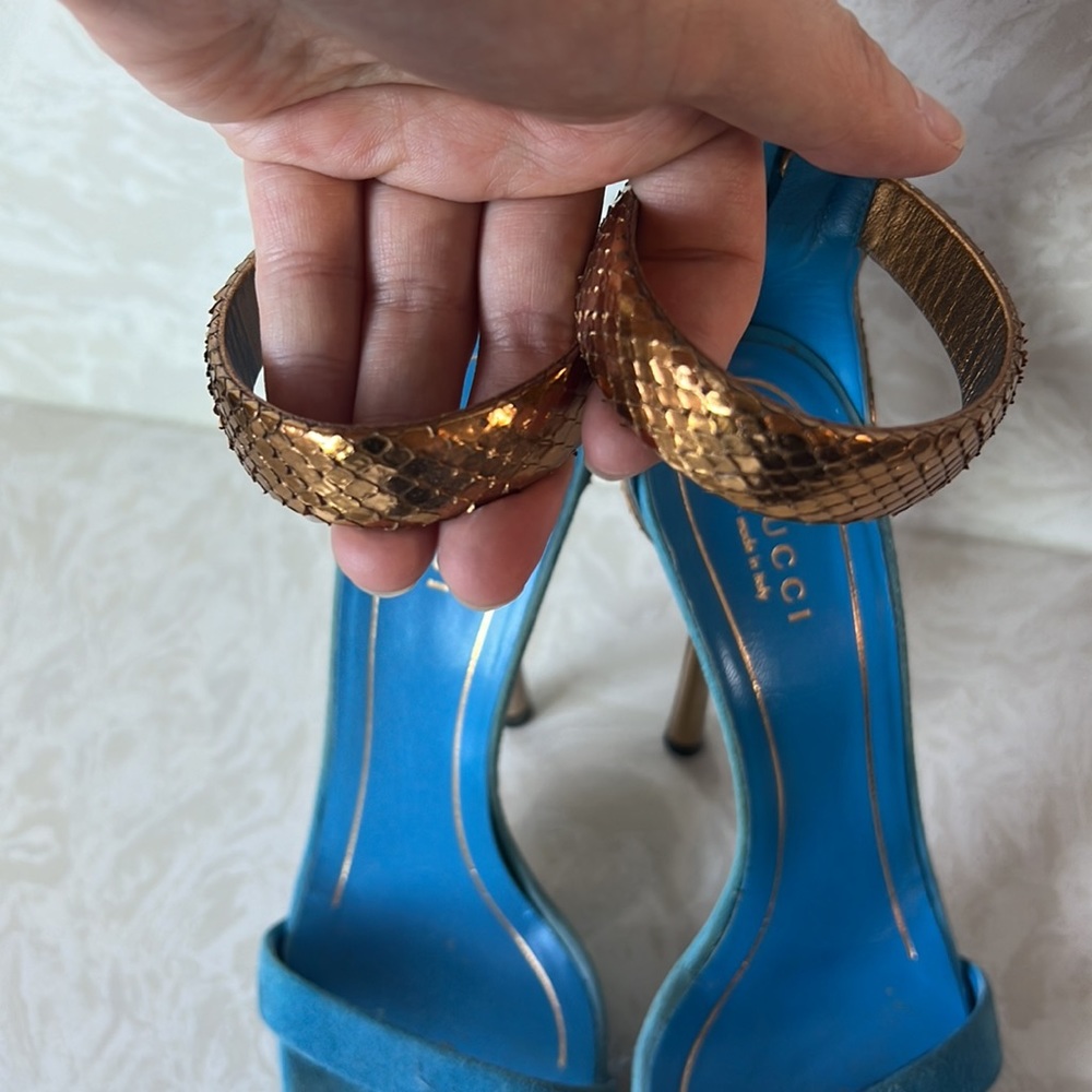 Preloved Gucci heels - Picture 4 of 11